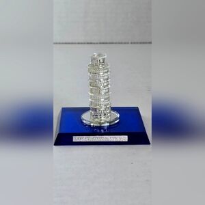 Crystal & Silver Paperweight  Leaning Tower Of Pisa Silver/Blue Glass Base KC6